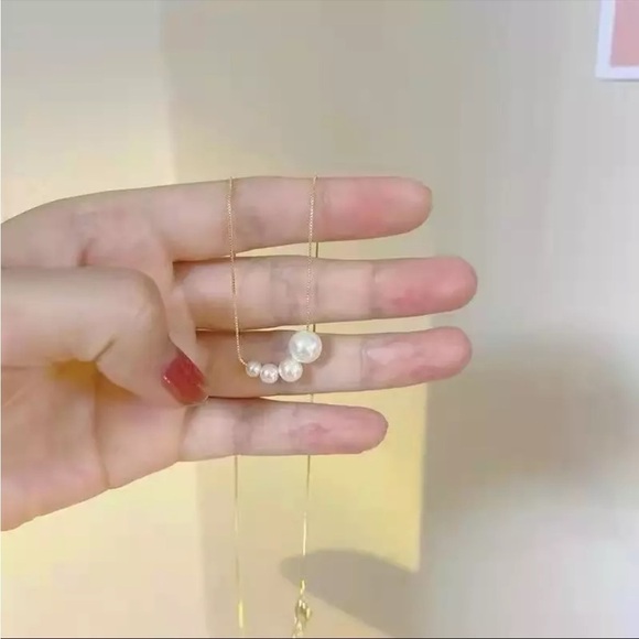 𝅺nwt faux pearl necklace - Picture 4 of 8